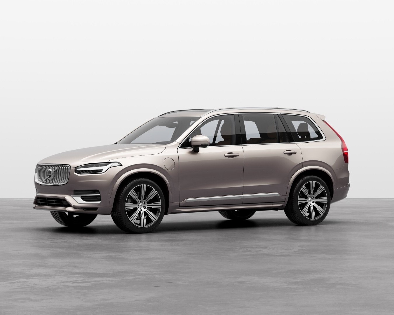 Volvo XC90 Plugin hybrid Ultra màu bright dusk ( màu vàng đồng )